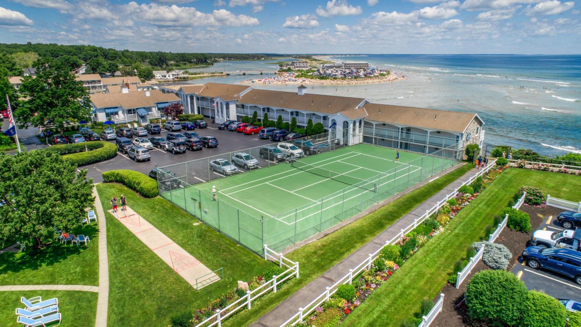 The Sparhawk Oceanfront Resort Огънкуит Екстериор снимка